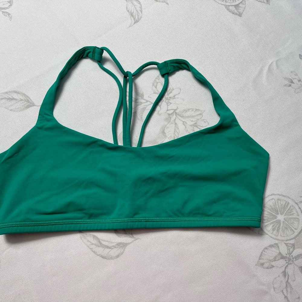Lululemon Free to Be Sports Bra